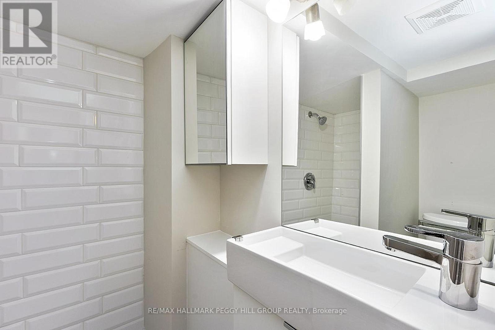 152 Owen Street, Barrie (Wellington), Ontario  L4M 3H9 - Photo 17 - S12184975