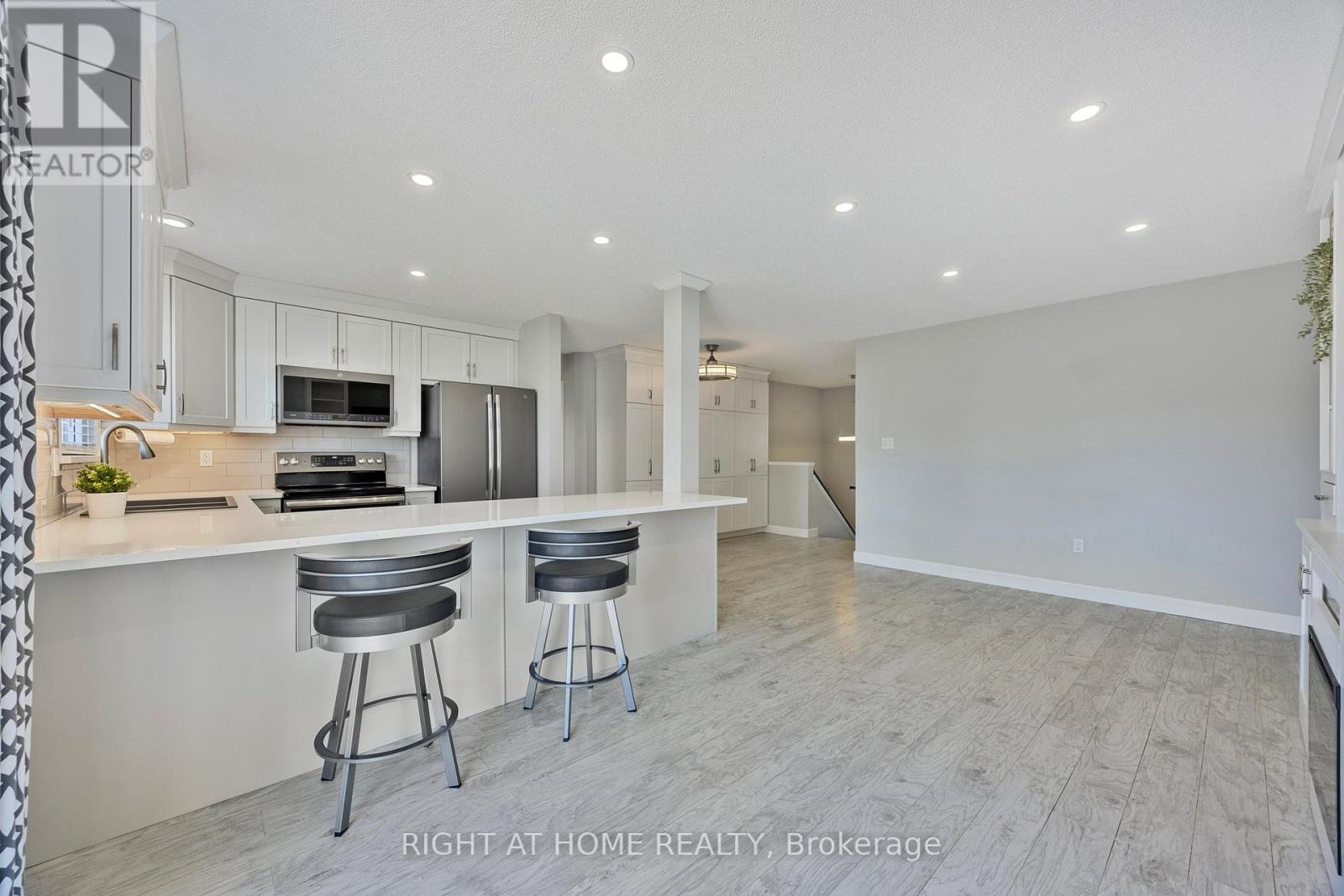 9205 11 Highway N, Severn, Ontario  L3V 0Y8 - Photo 6 - S12184995