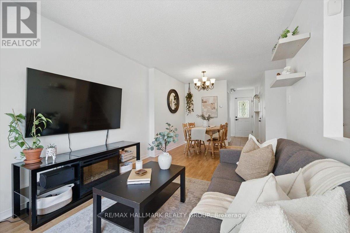 2083 Sacramento Drive, Ottawa, Ontario  K4A 3L2 - Photo 9 - X12177905