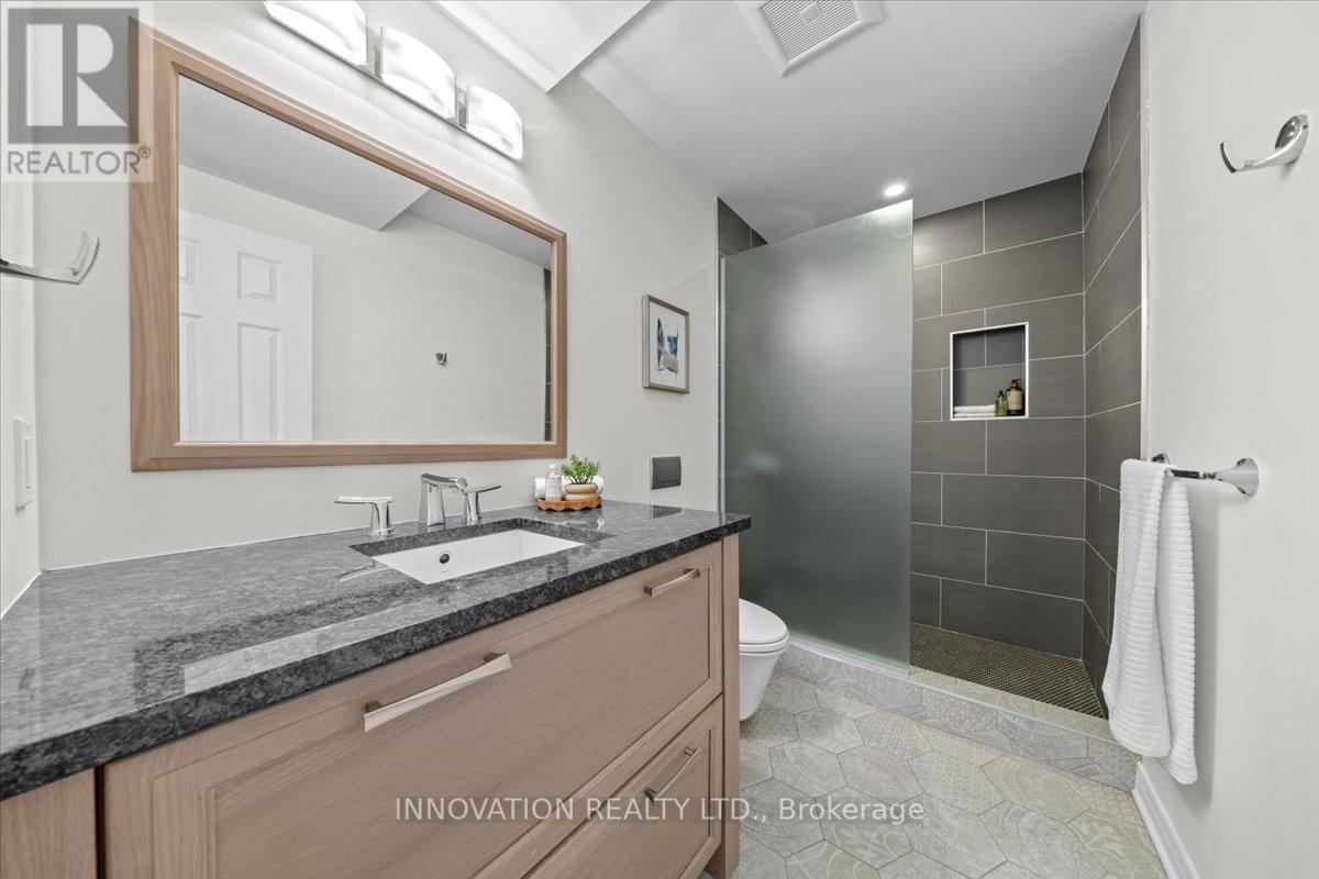 B - 36 Dufferin Road, Ottawa, Ontario  K1M 2A8 - Photo 16 - X12185077