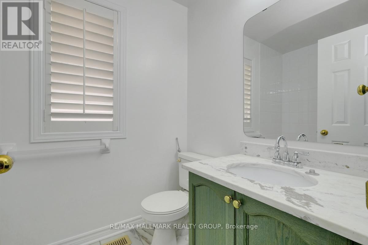 10 Sonata Place, Ottawa, Ontario  K1G 6H2 - Photo 15 - X12185080