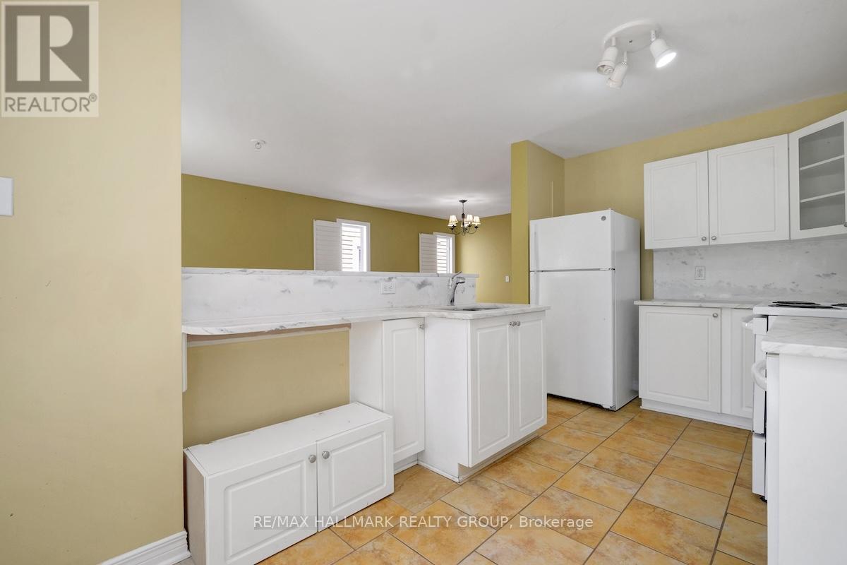 10 Sonata Place, Ottawa, Ontario  K1G 6H2 - Photo 7 - X12185080