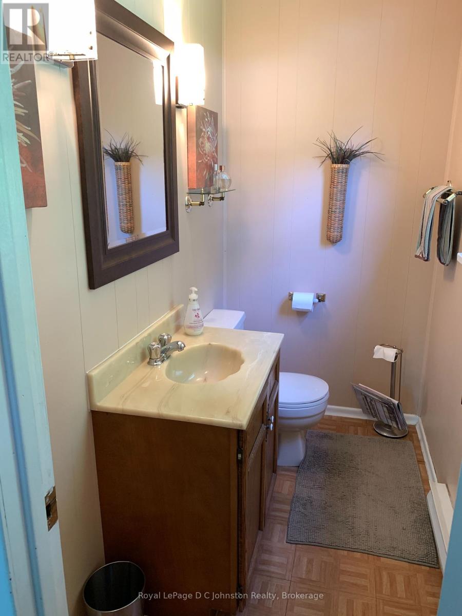 69 Albert Street N, Saugeen Shores, Ontario  N0H 2L0 - Photo 16 - X12183386