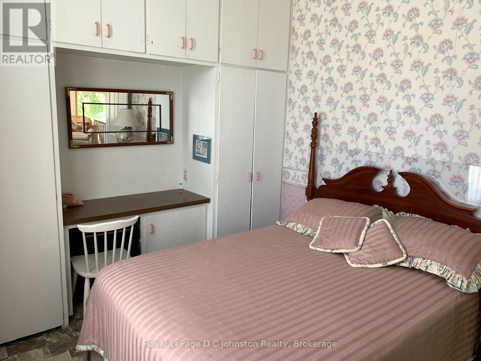 69 Albert Street N, Saugeen Shores, Ontario  N0H 2L0 - Photo 21 - X12183386
