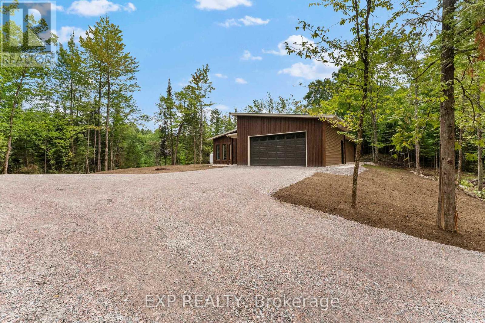416 Lavallee Road, Horton, Ontario  K7V 3Z4 - Photo 5 - X12185203