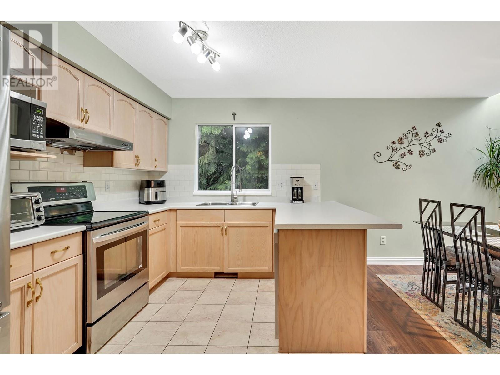 28 1216 Johnson Street, Coquitlam, British Columbia  V3B 4T2 - Photo 8 - R3008137