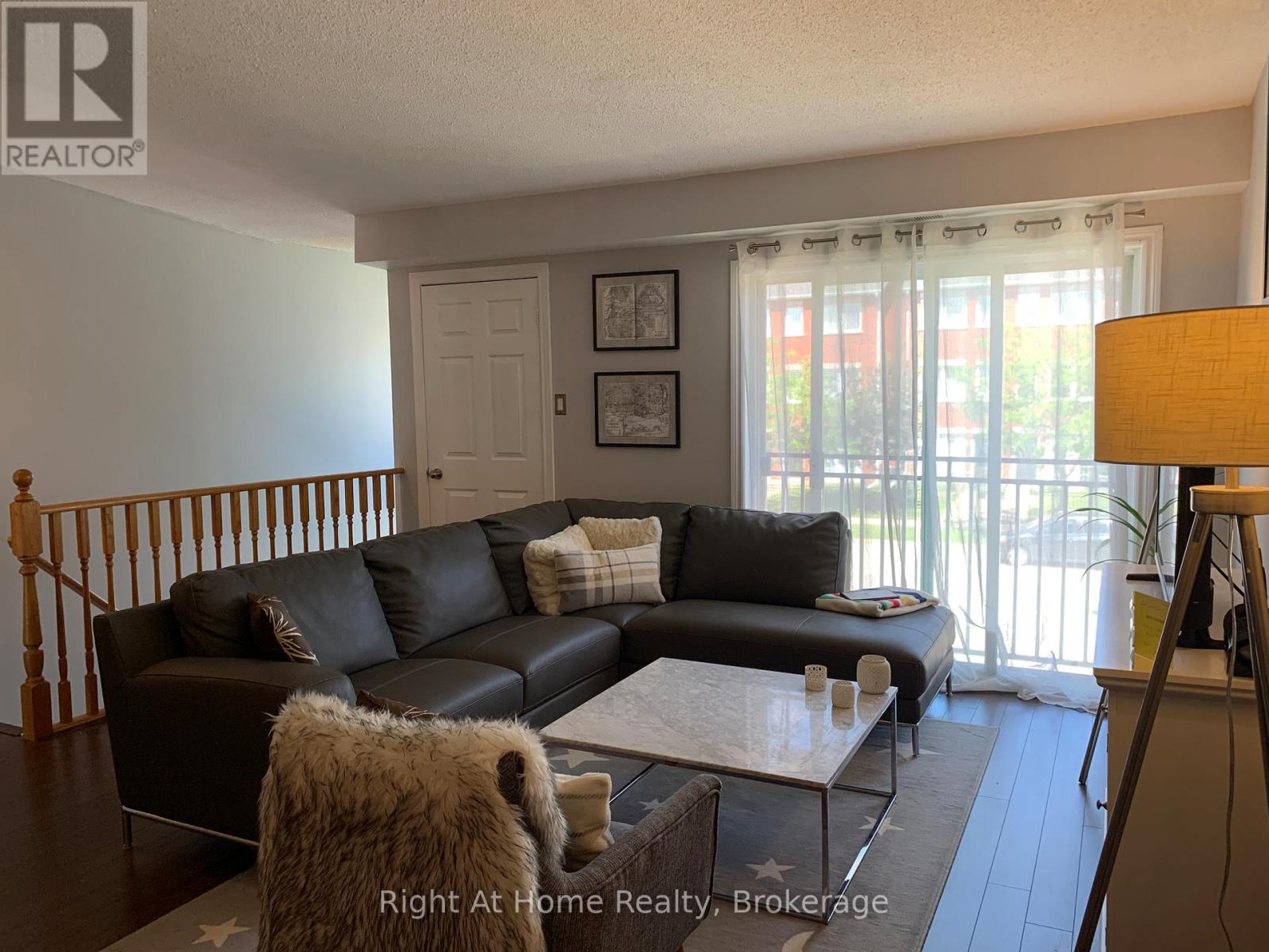 706 - 1701 Lampman Avenue, Burlington (Uptown), Ontario  L7L 6R7 - Photo 4 - W12185156