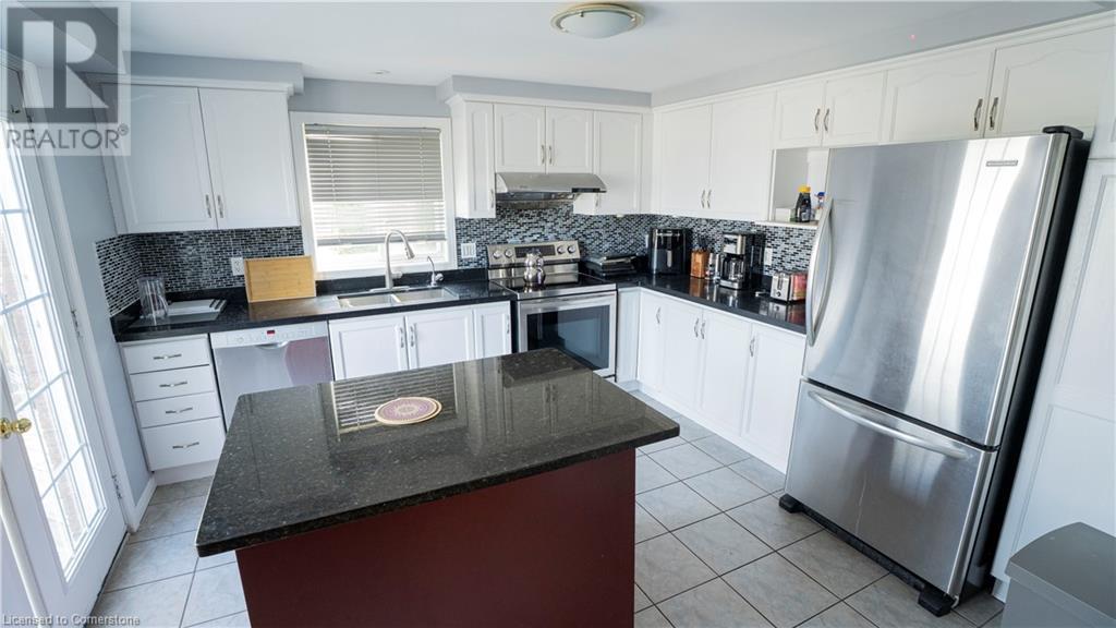 53 Sandwell Court W, Kitchener, Ontario N2A 4H9 - Photo 16 - 40735183