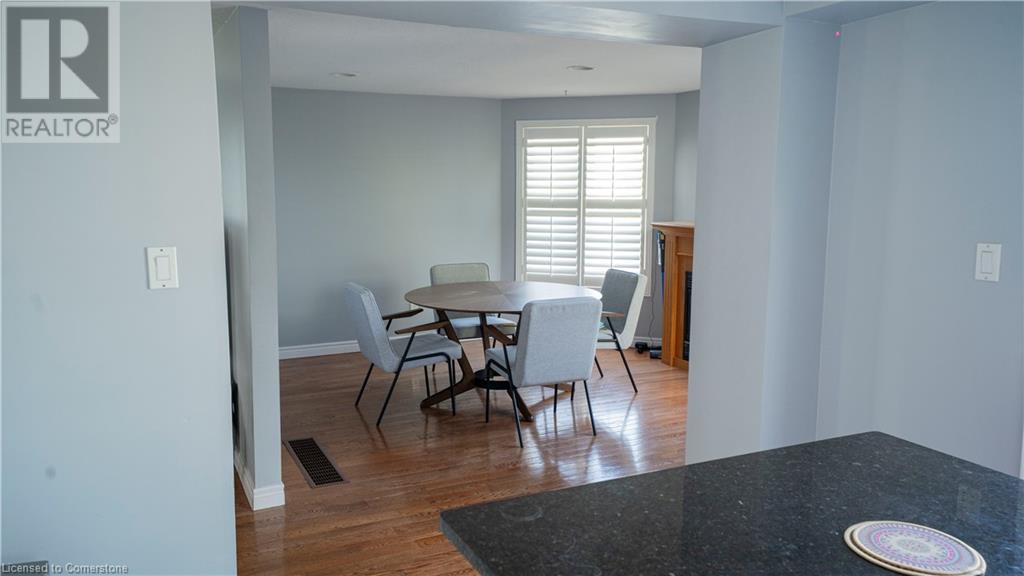 53 Sandwell Court W, Kitchener, Ontario N2A 4H9 - Photo 14 - 40735183