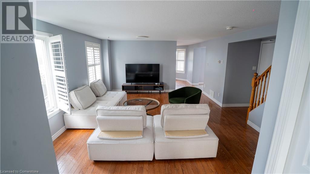 53 Sandwell Court W, Kitchener, Ontario N2A 4H9 - Photo 9 - 40735183