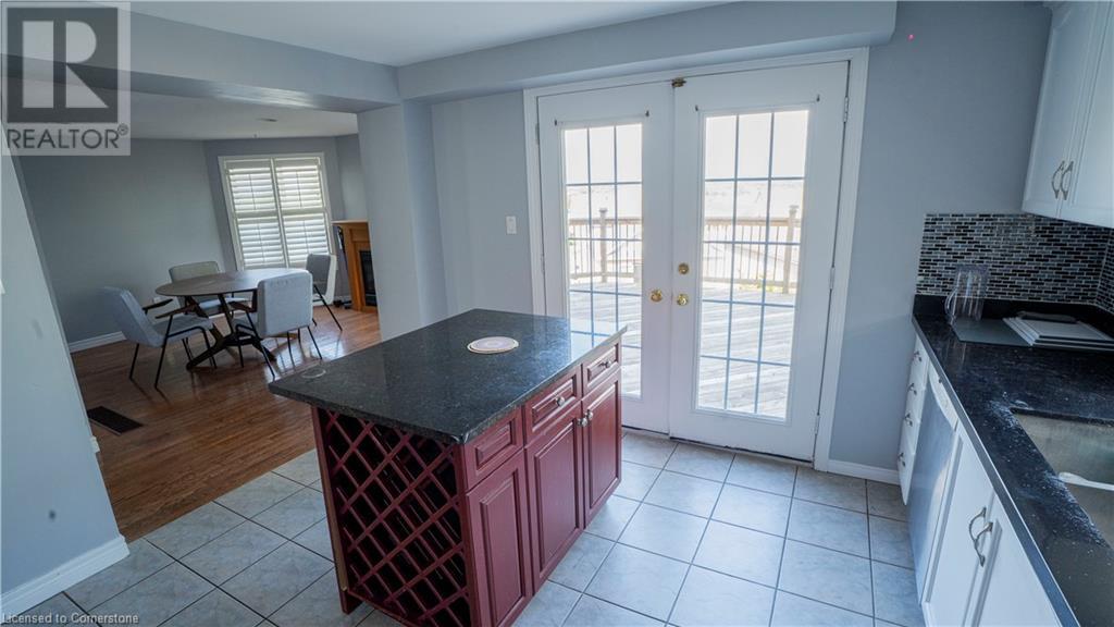 53 Sandwell Court W, Kitchener, Ontario N2A 4H9 - Photo 15 - 40735183