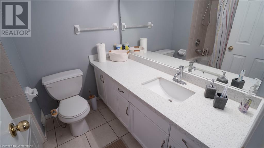 53 Sandwell Court W, Kitchener, Ontario  N2A 4H9 - Photo 22 - 40735183