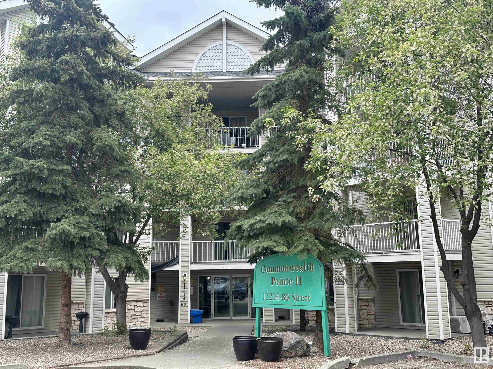 #2305 11214 80 St Nw, Edmonton, Alberta  T5B 4X5 - Photo 2 - E4439481