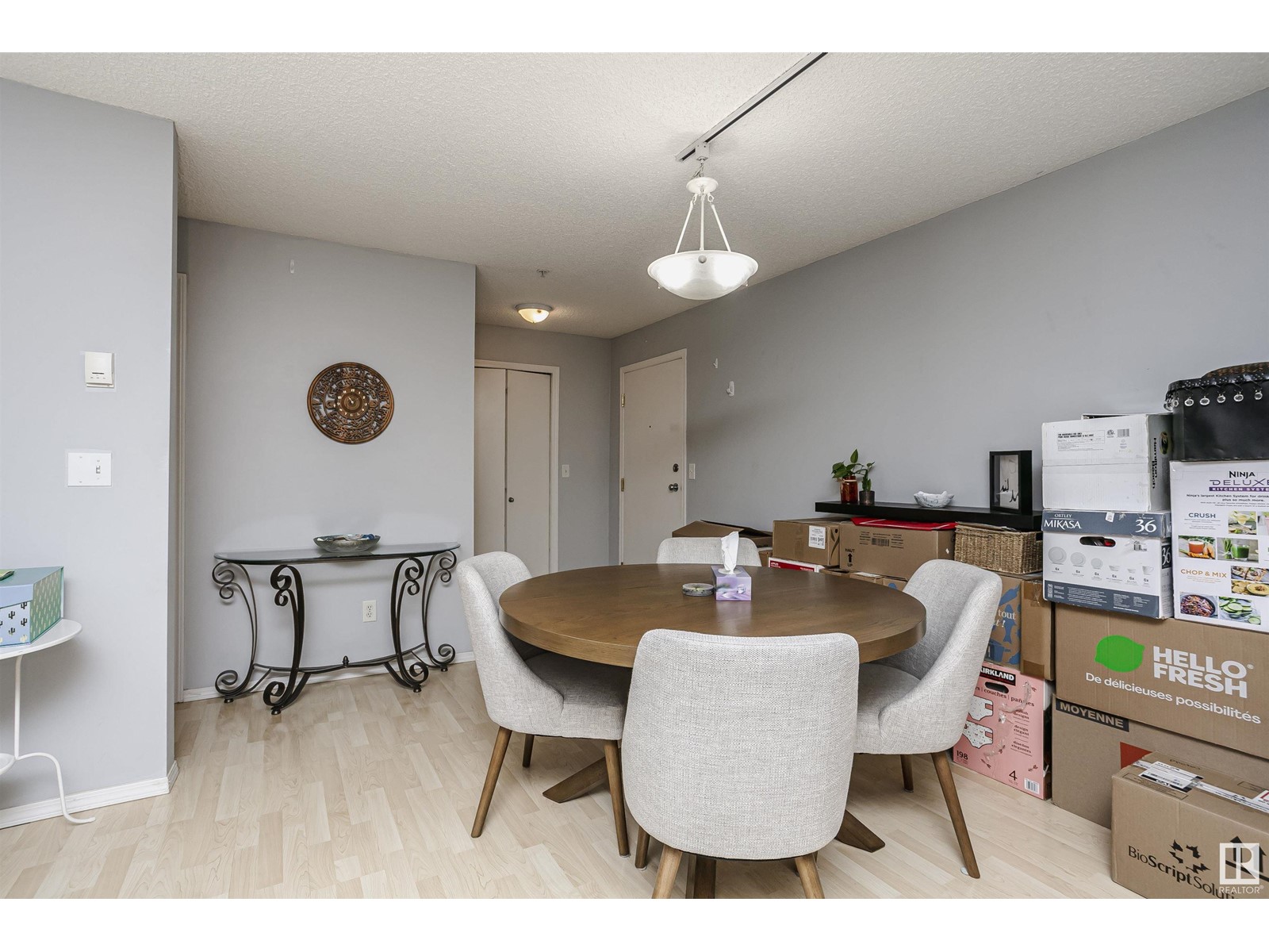 #2305 11214 80 St Nw, Edmonton, Alberta  T5B 4X5 - Photo 5 - E4439481