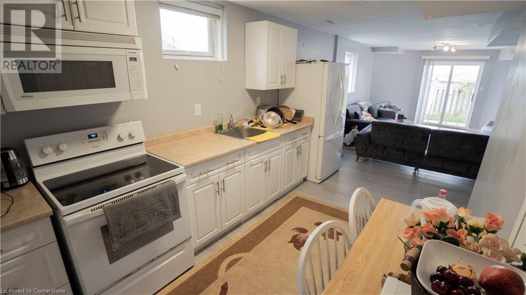 53 Sandwell Court W, Kitchener, Ontario N2A 4H9 - Photo 27 - 40735183