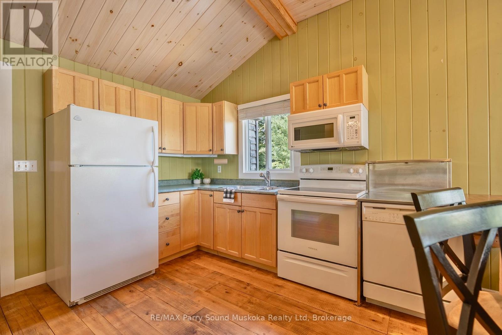 7 Isabella Island, The Archipelago, Ontario  P2A 2W8 - Photo 13 - X12185160