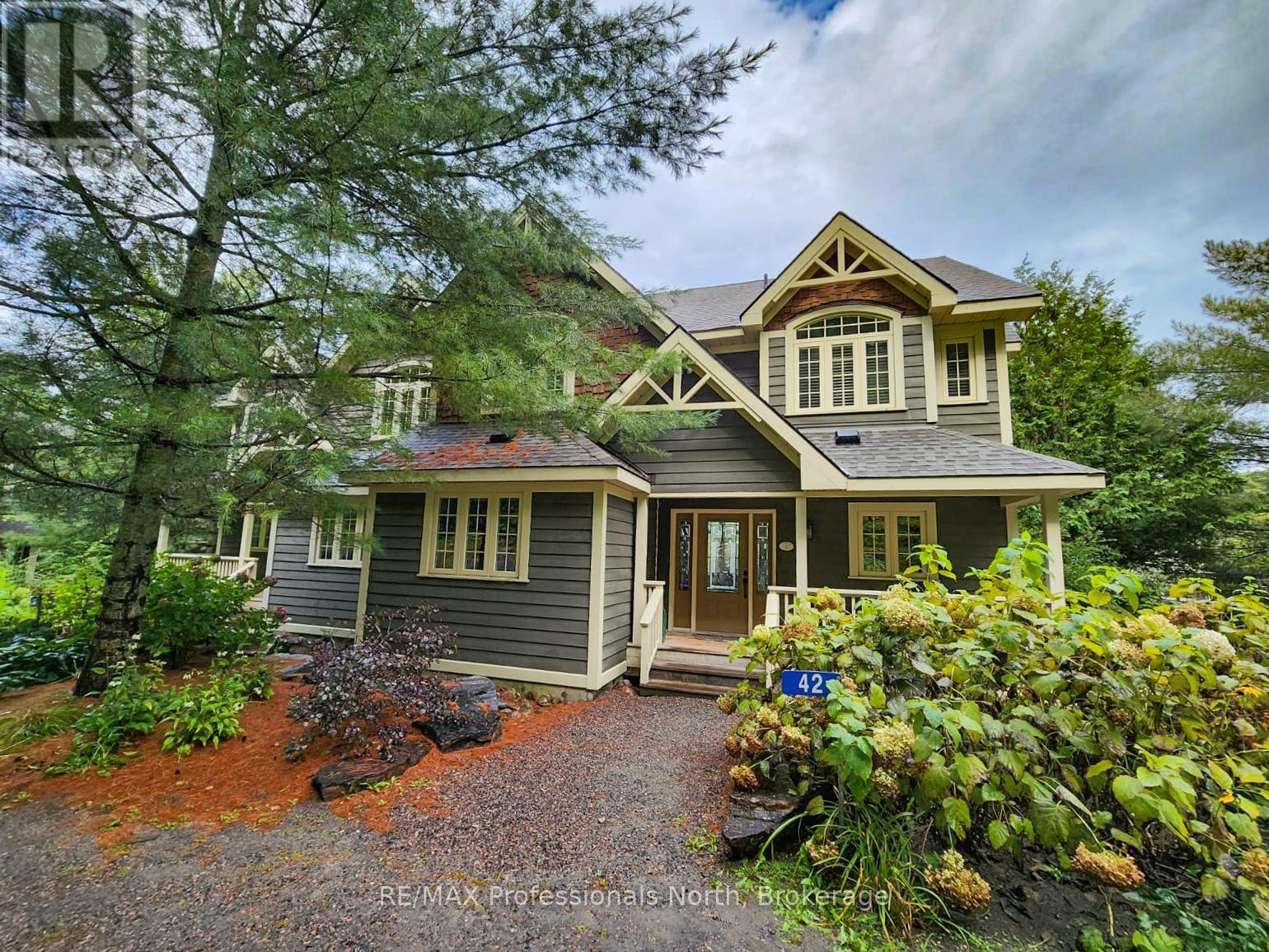 Sandfield 2, Week 10 - 3876 Muskoka Road 118, Muskoka Lakes, Ontario  P0B 1J0 - Photo 8 - X12185204