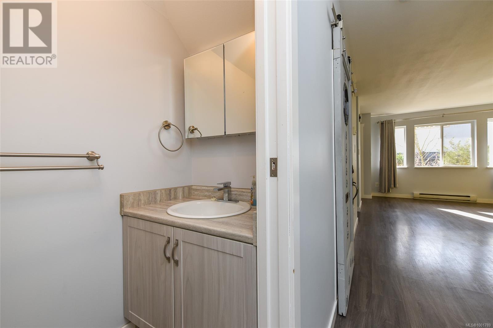1b 851 5th St, Courtenay, British Columbia  V9N 1K8 - Photo 25 - 1001789