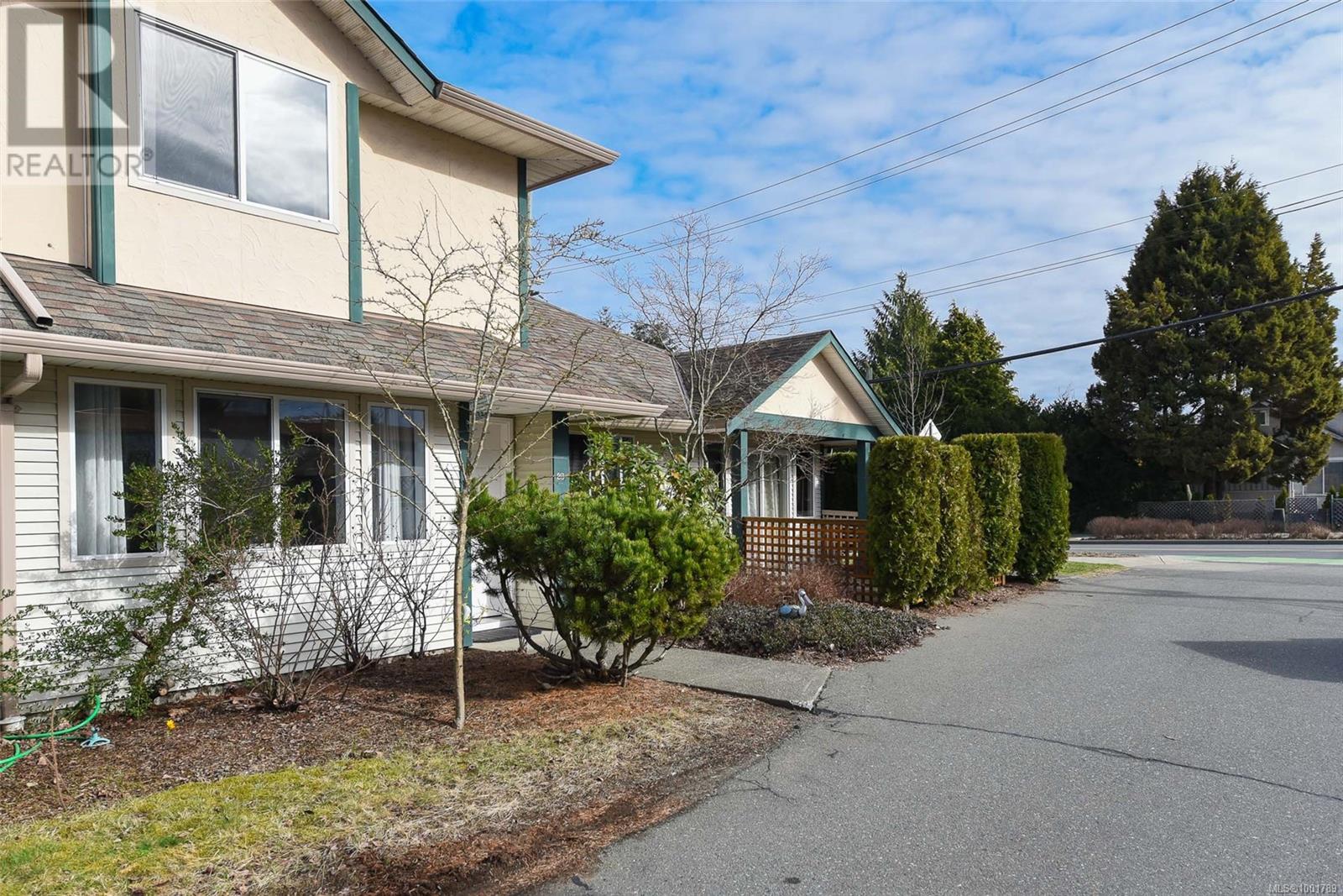 Property at 1B 851 5th St image 2