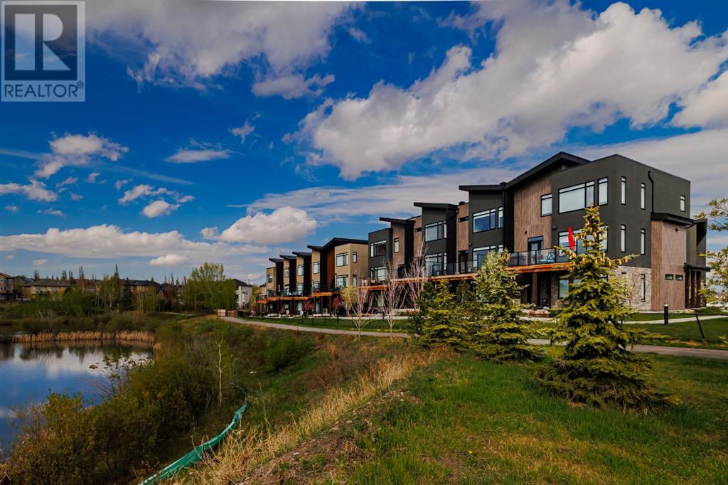 8 Royal Elm Green Nw, Calgary, Alberta  T3G 0G8 - Photo 46 - A2213824