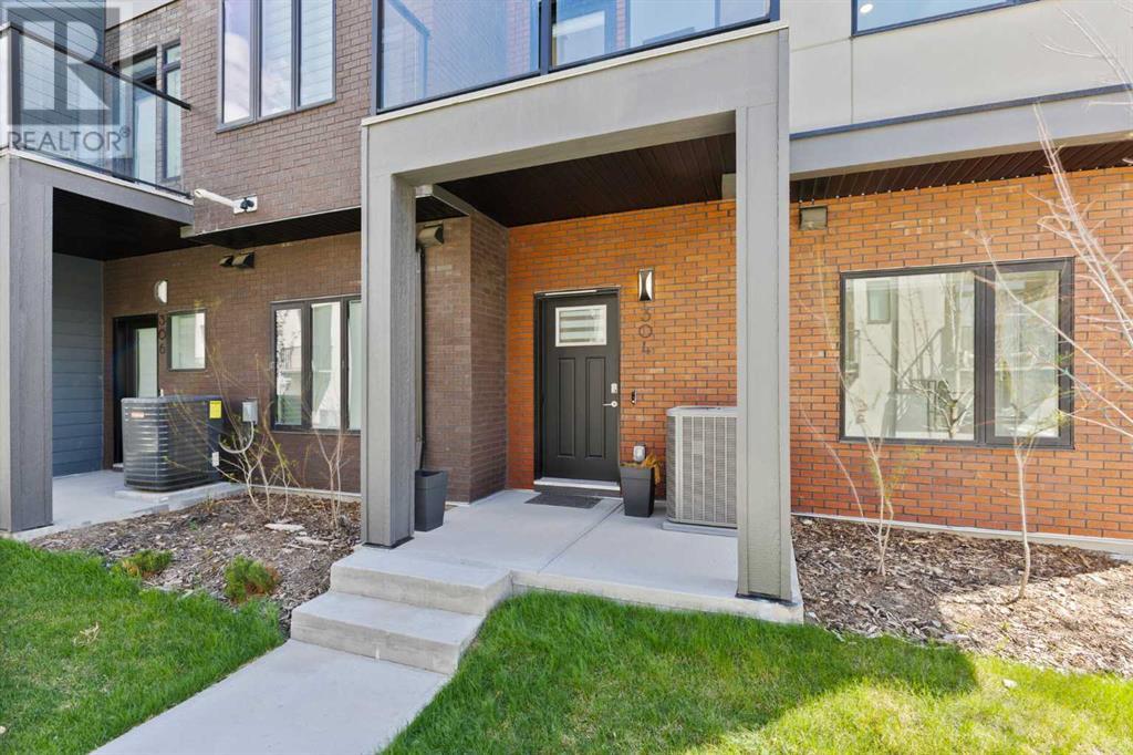 Property at 304 Greenbriar Common NW image 2