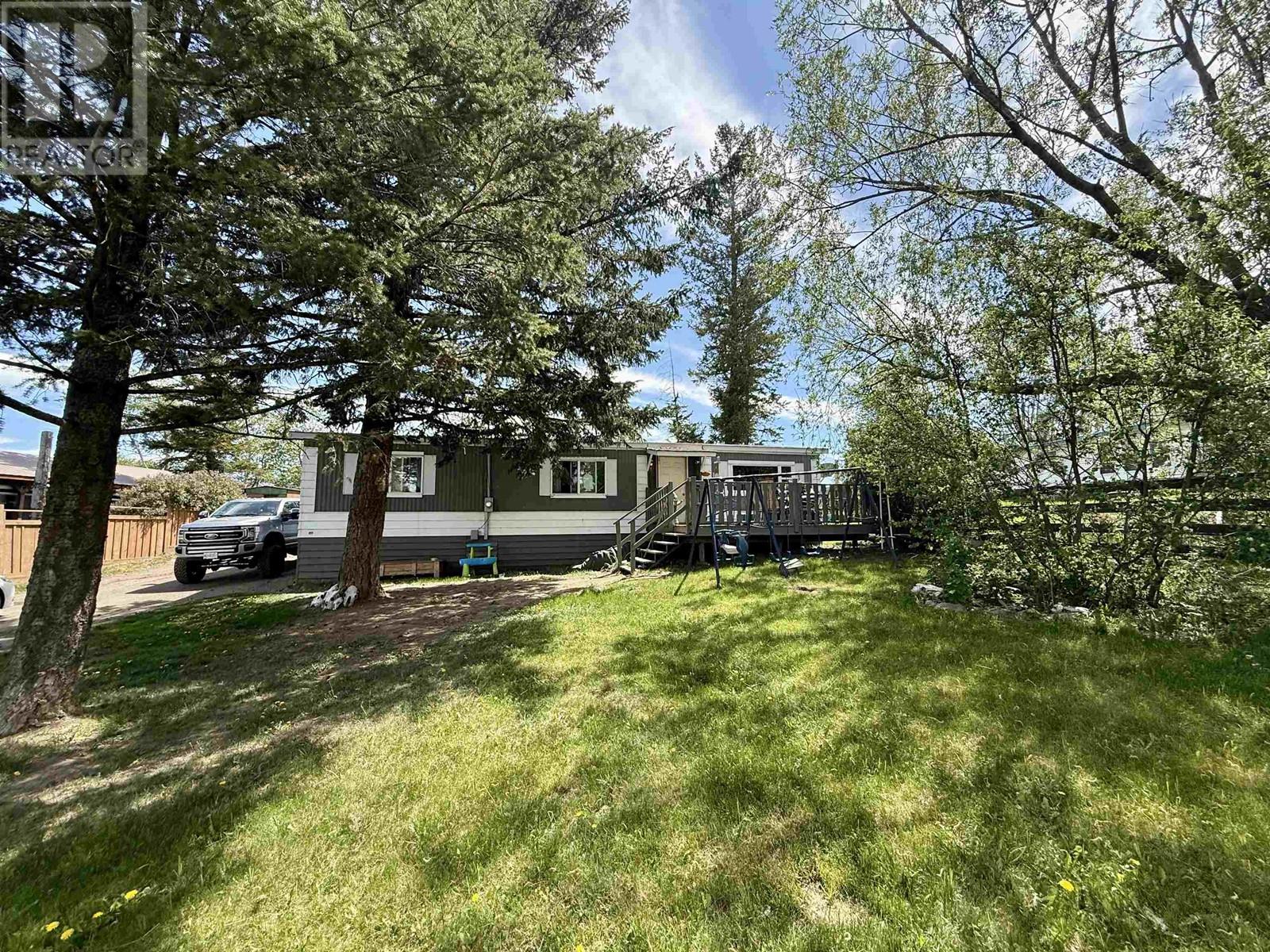 5586 103 MILE LAKE ROAD, 103 Mile House, British Columbia