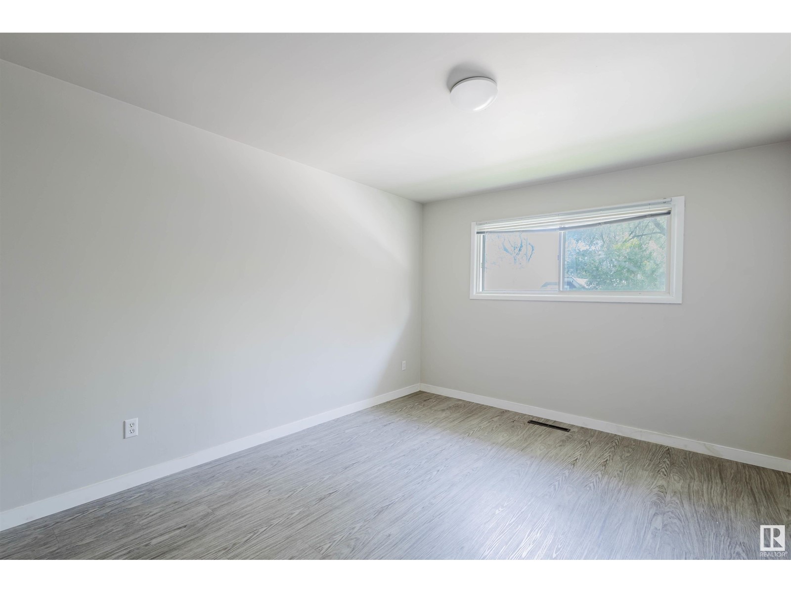 8504 98 St Nw, Edmonton, Alberta  T6E 3M3 - Photo 16 - E4439485