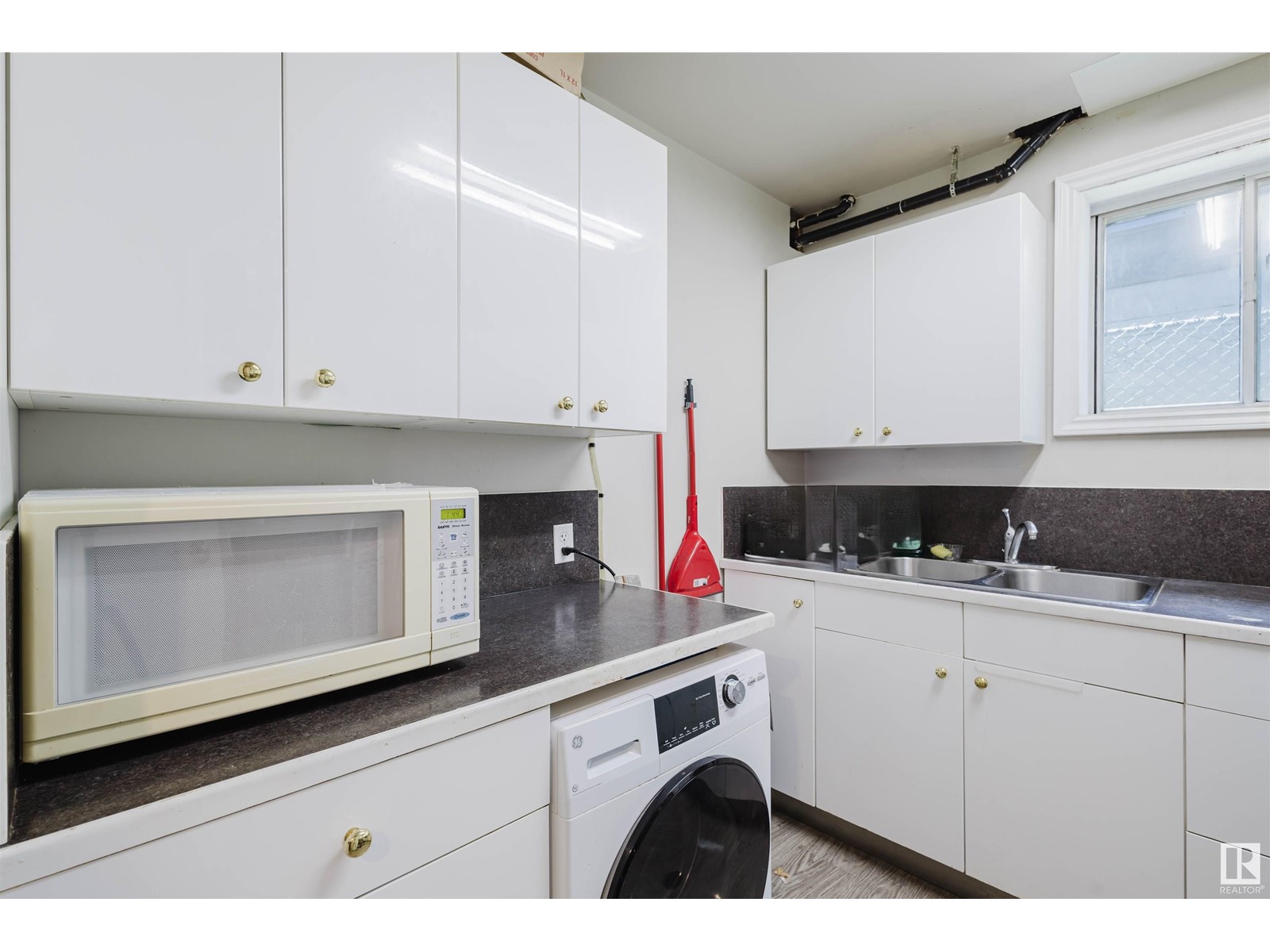 8504 98 St Nw, Edmonton, Alberta  T6E 3M3 - Photo 27 - E4439485