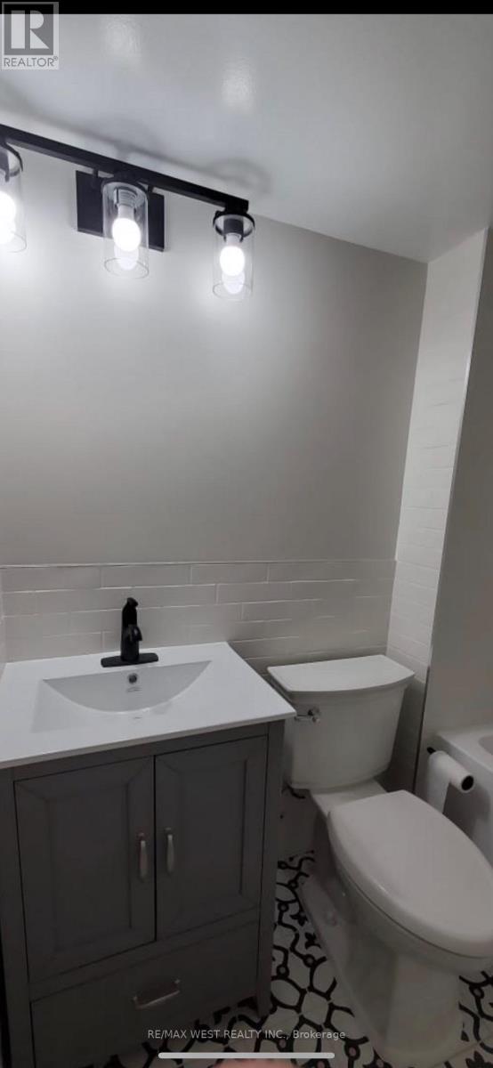 Basement - 72 St Clarens Avenue, Toronto (Little Portugal), Ontario  M6K 2S5 - Photo 11 - C12185151