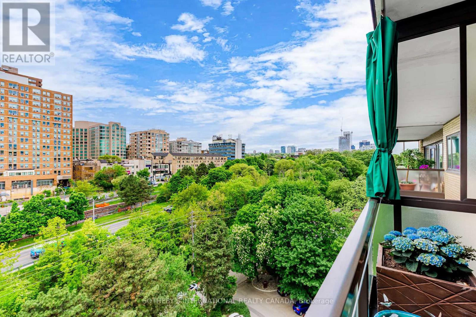 803 - 120 Rosedale Valley Road, Toronto, Ontario  M4W 1P8 - Photo 32 - C12185209