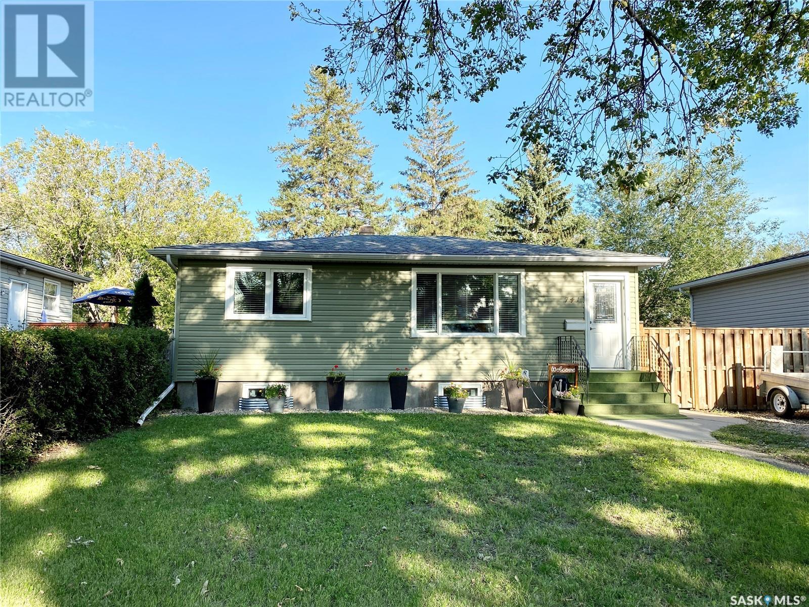 741 ROYAL STREET, regina, Saskatchewan