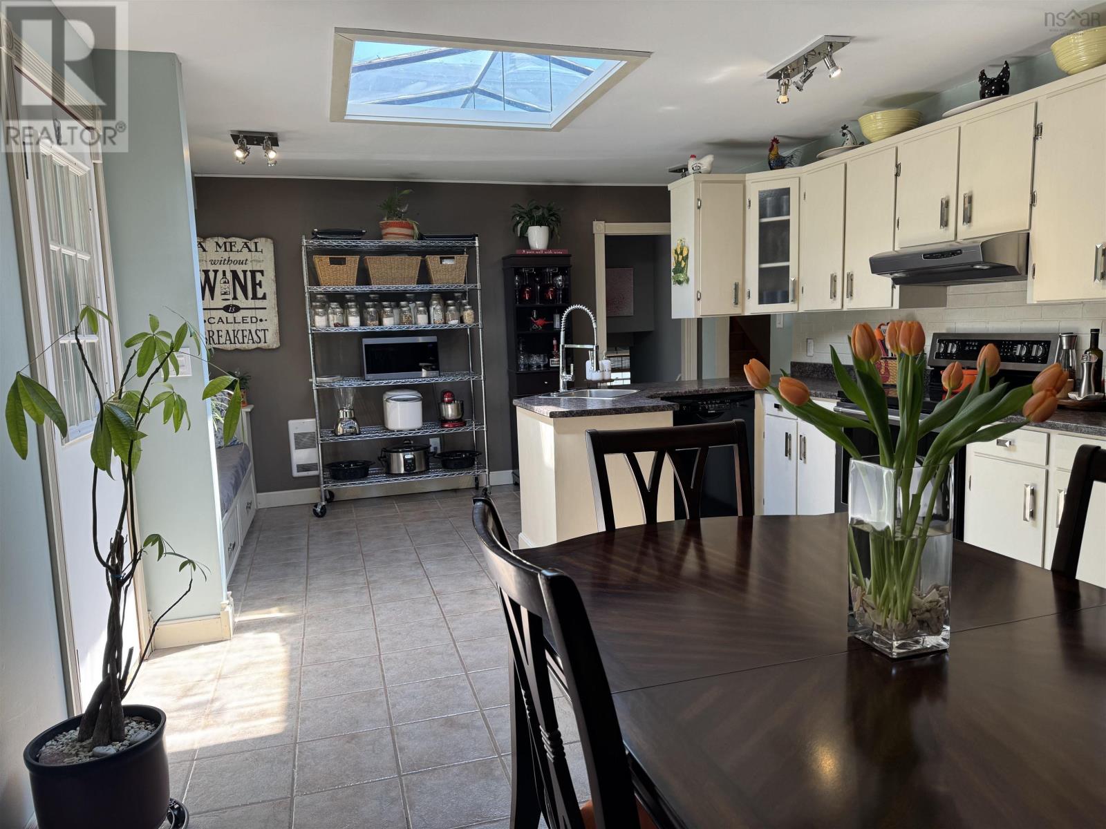 13 Windemere Court, Truro, Nova Scotia  B2N 5Y1 - Photo 3 - 202512571