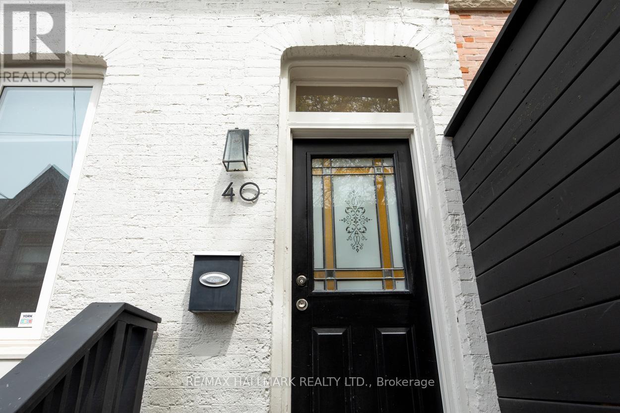 40 Allen Avenue, Toronto, Ontario  M4M 1T4 - Photo 2 - E12185075