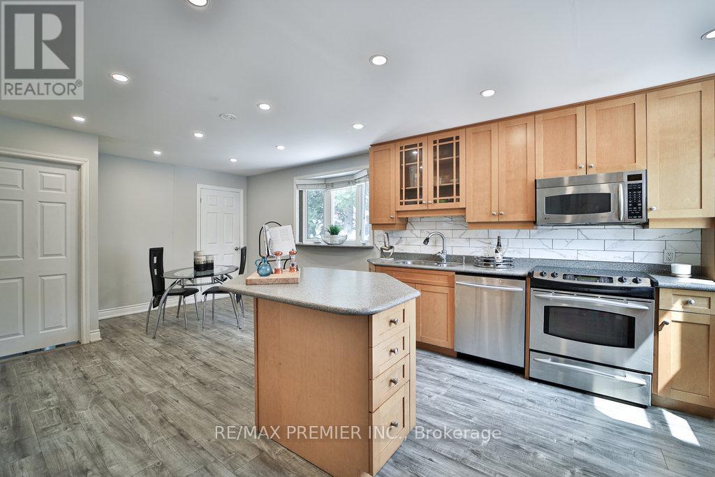 Property at 270 CONLIN ROAD E image 3