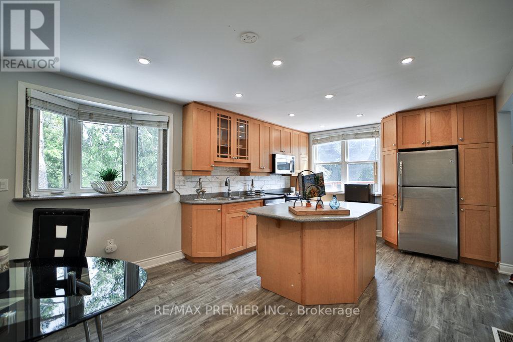 Property at 270 CONLIN ROAD E image 4