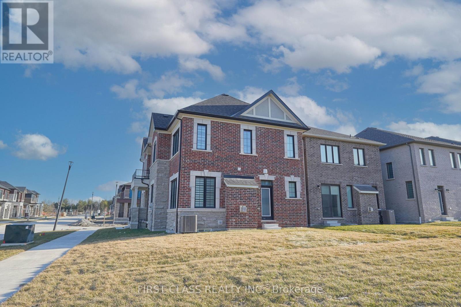 1913 Narcissus Gardens, Pickering, Ontario  L1Y 0B5 - Photo 3 - E12185116