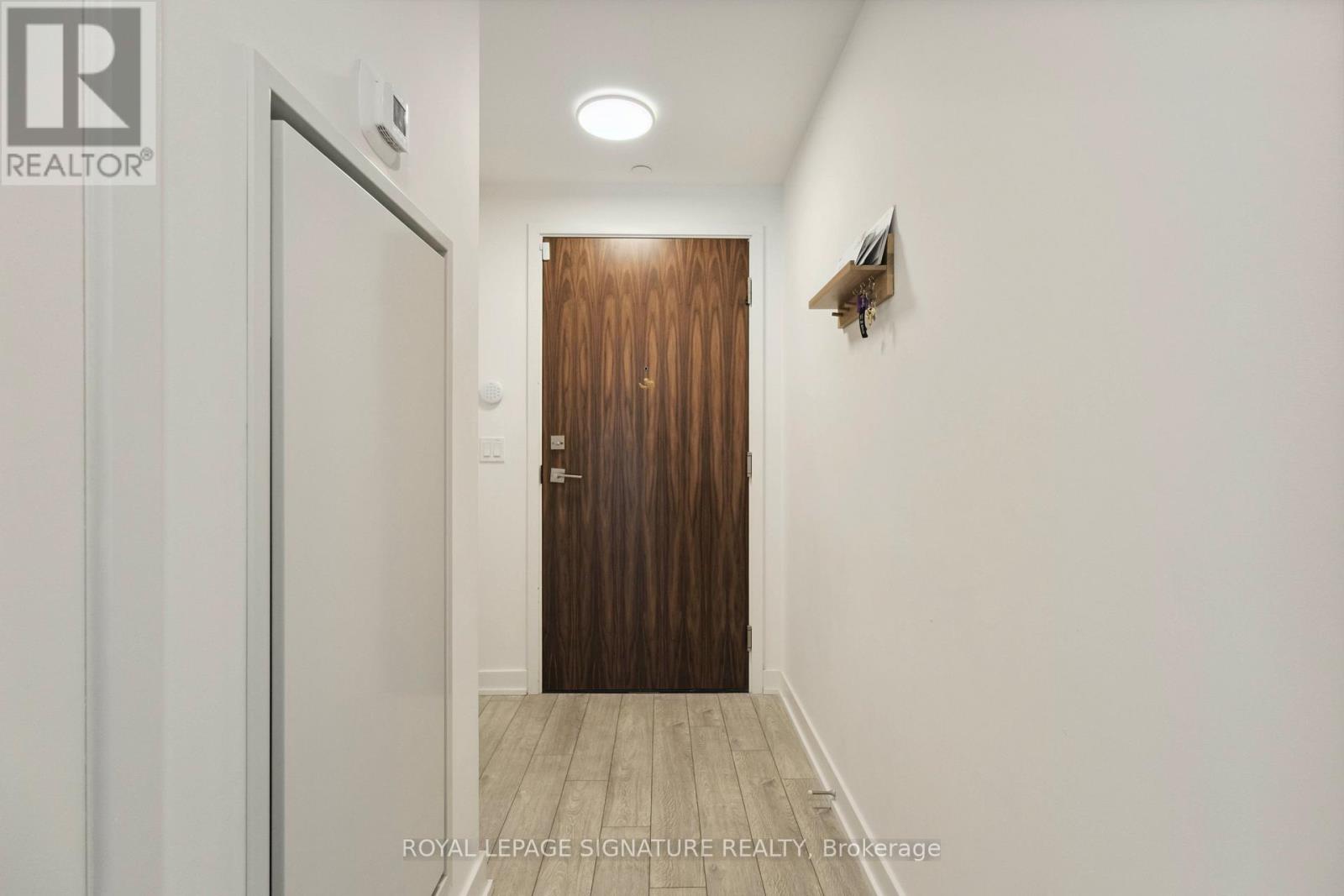 Property at 313 - 665 QUEEN STREET E image 3
