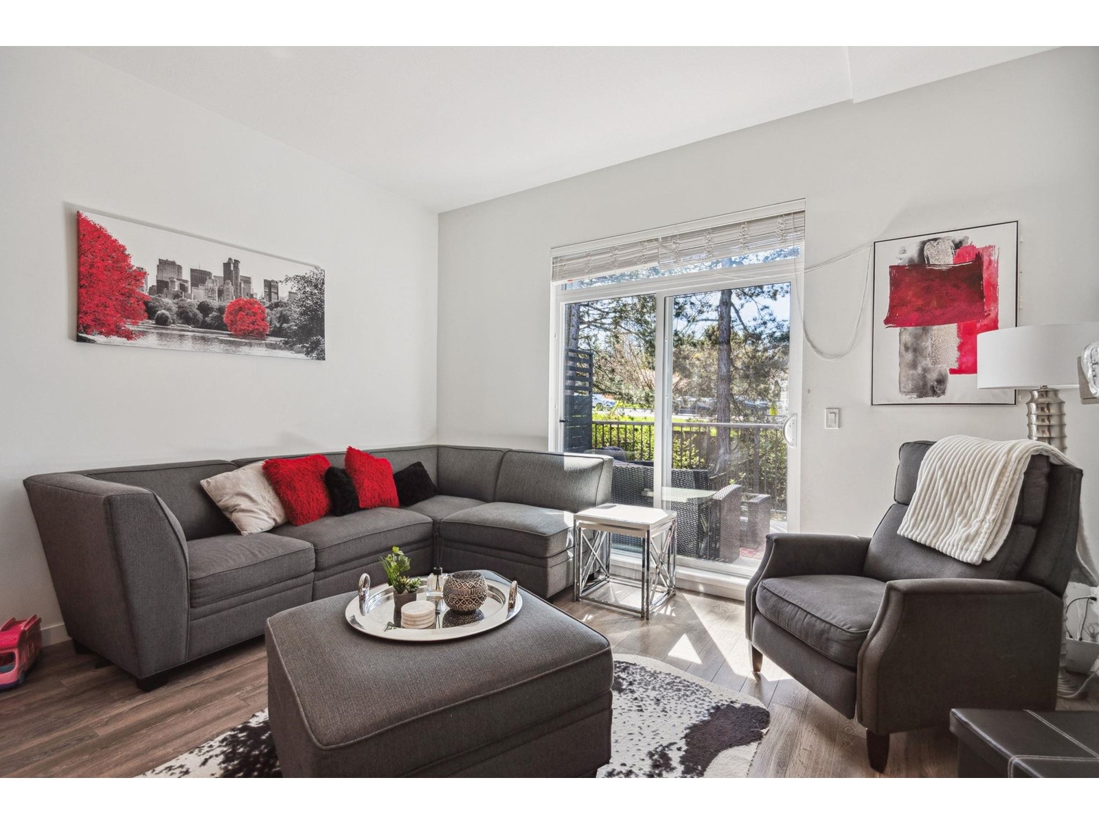 115 15268 28 Avenue, Surrey, British Columbia  V4P 0E8 - Photo 1 - R3009242