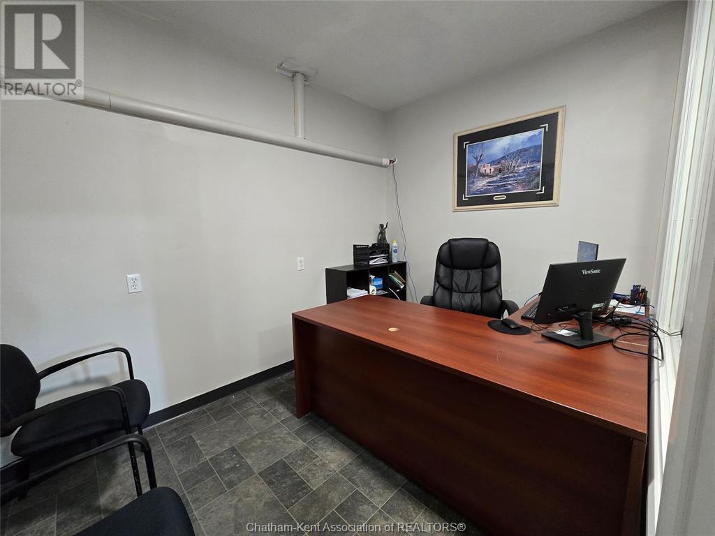 41 Fourth Street, Chatham, Ontario  N7M 2G3 - Photo 13 - 25012716