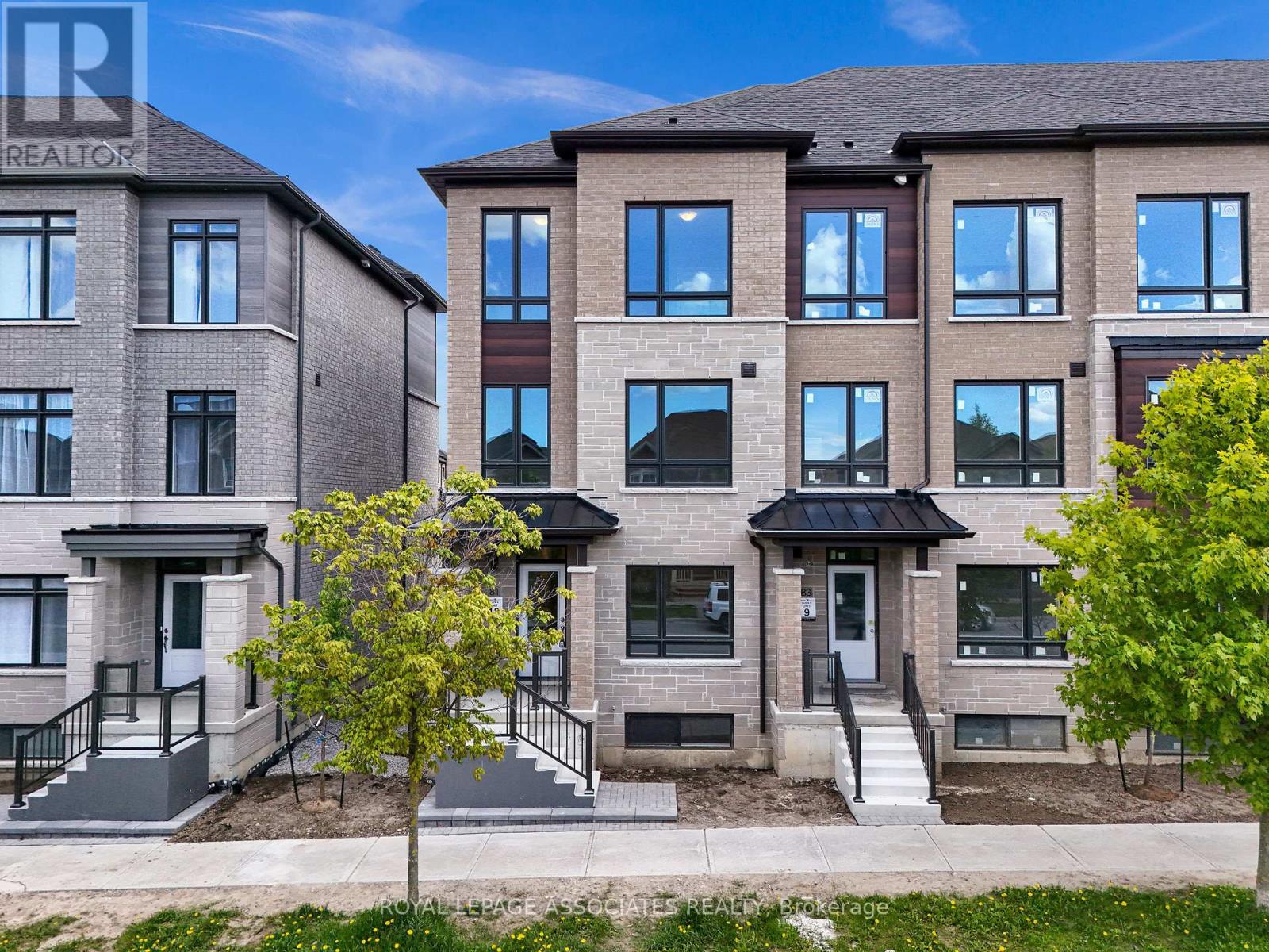 Property at 81 RUSTLE WOOD AVENUE image 1
