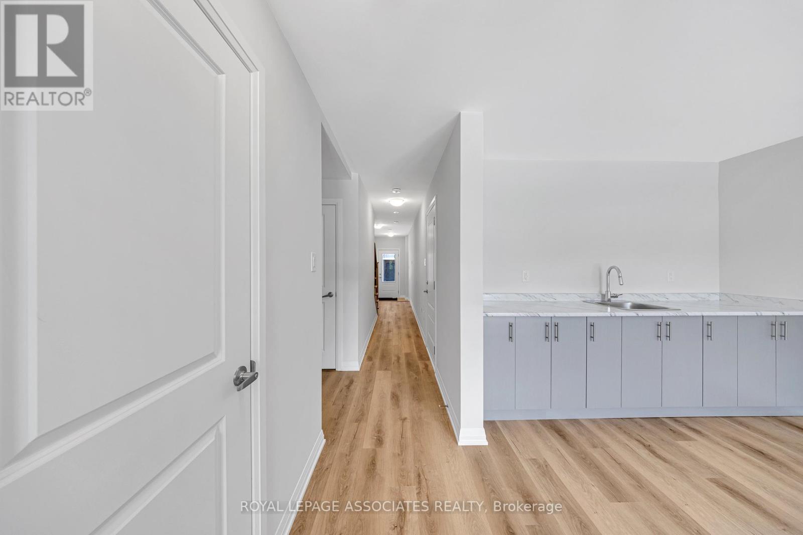 Property at 81 RUSTLE WOOD AVENUE image 4
