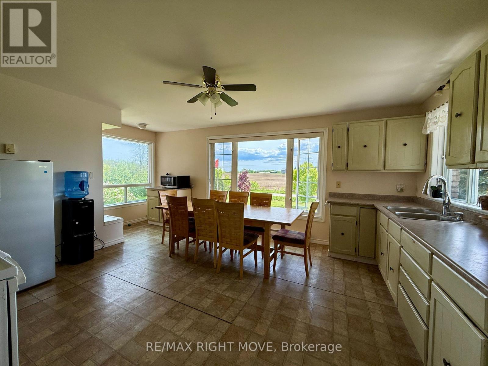 2696 Concession 9 Road W, Ramara, Ontario  L0K 1B0 - Photo 4 - S12185124