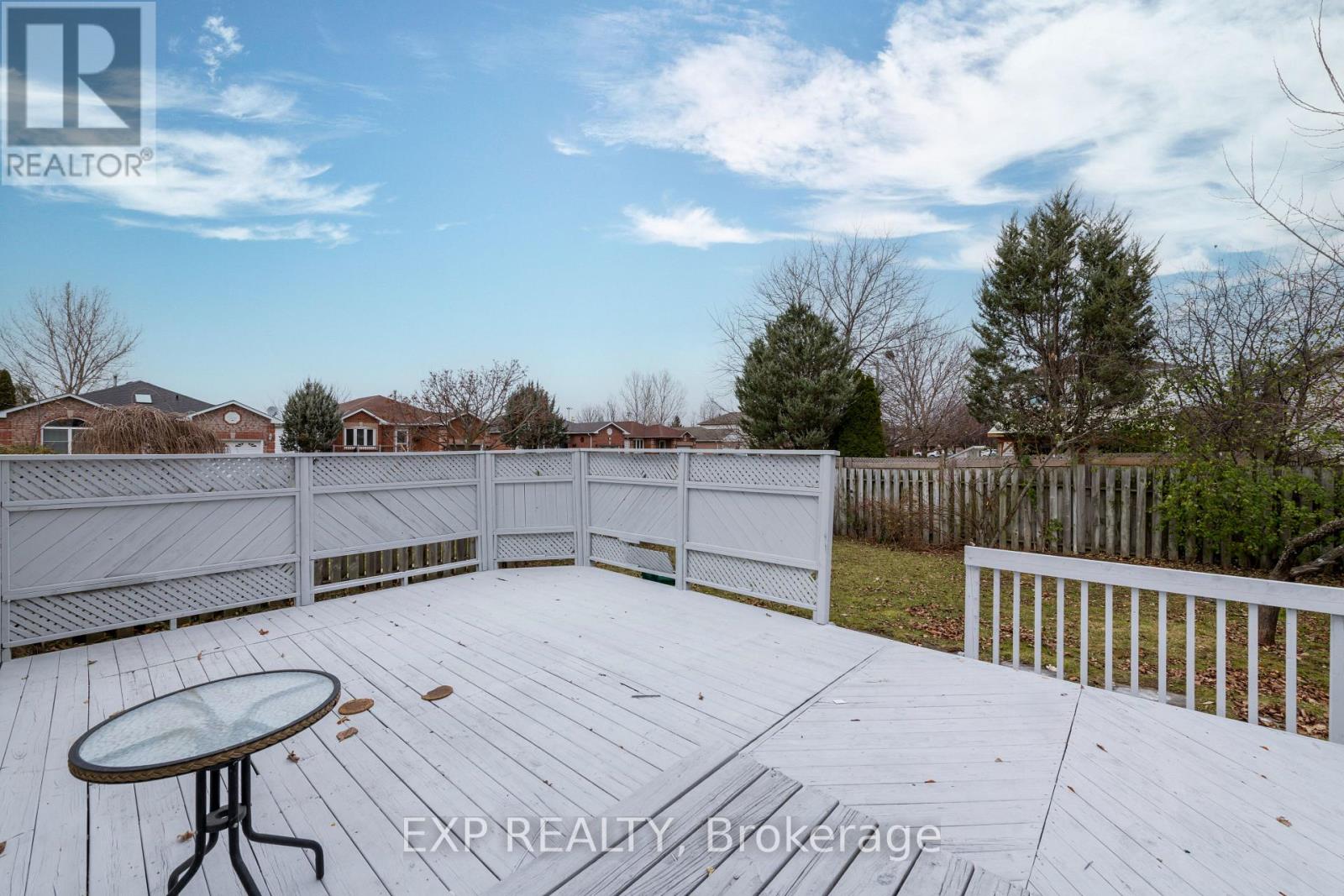 17 Orok Lane, Barrie, Ontario  L4M 6H4 - Photo 17 - S12086086
