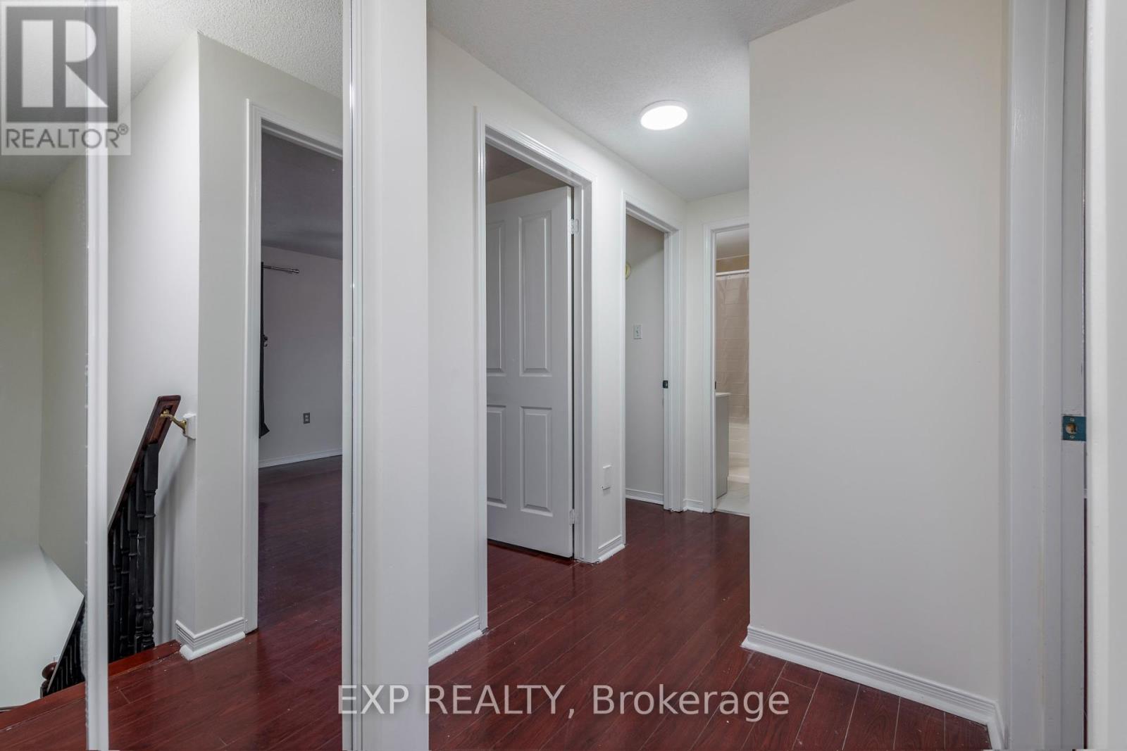 17 Orok Lane, Barrie, Ontario  L4M 6H4 - Photo 8 - S12086086