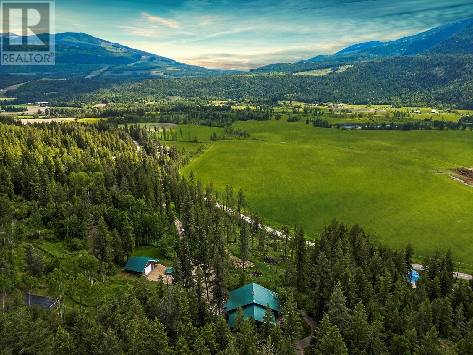 1099 Enderby Mabel Lake Road, Enderby, British Columbia