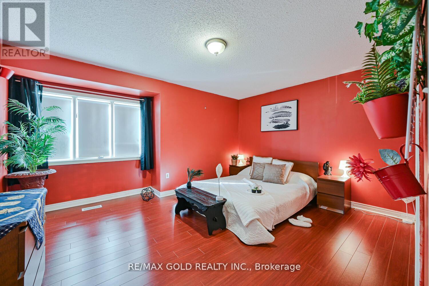 138 Pressed Brick Drive, Brampton, Ontario  L6V 4K3 - Photo 24 - W12185066