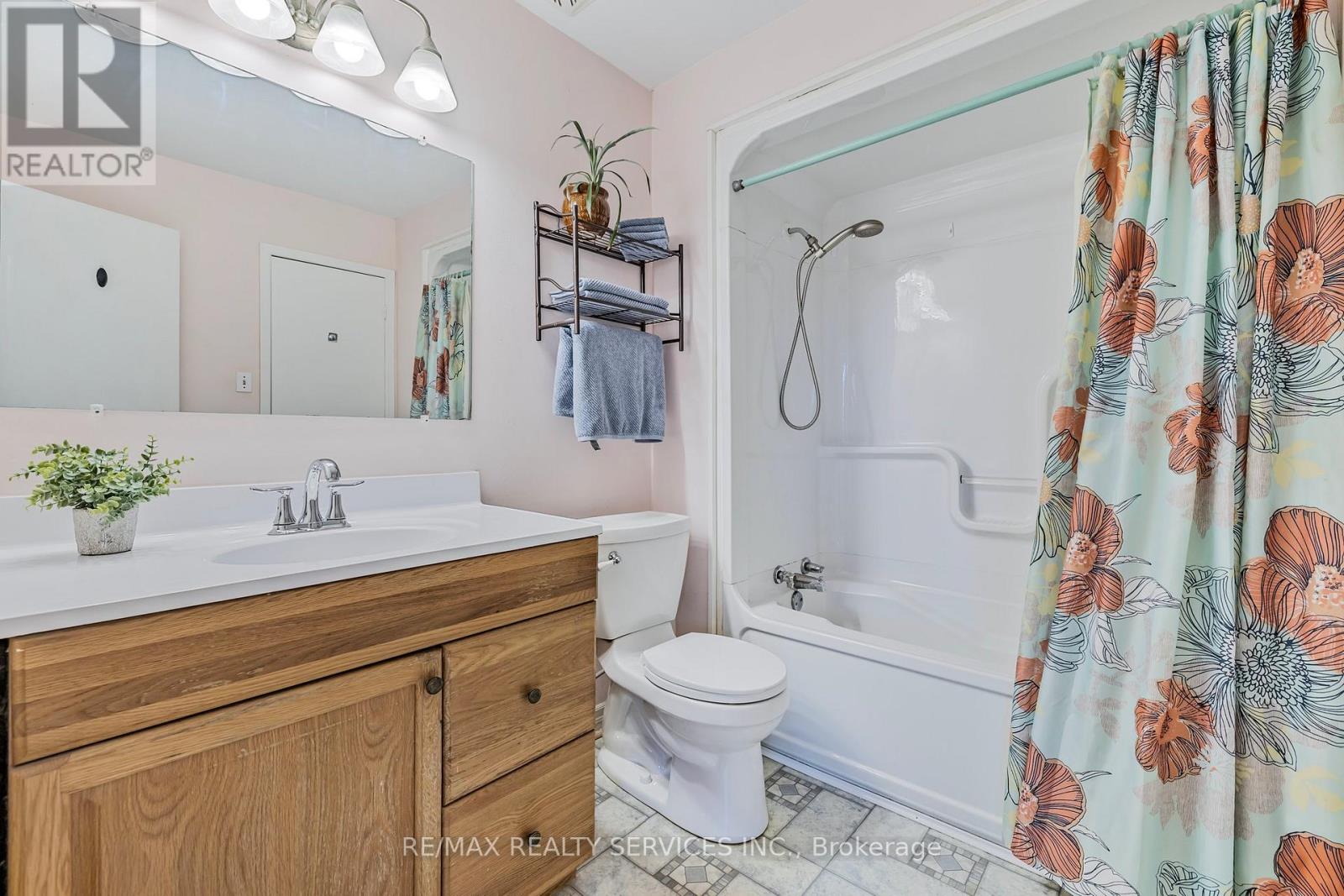 40 Crenshaw Court, Brampton, Ontario  L6Z 1W9 - Photo 23 - W12185068