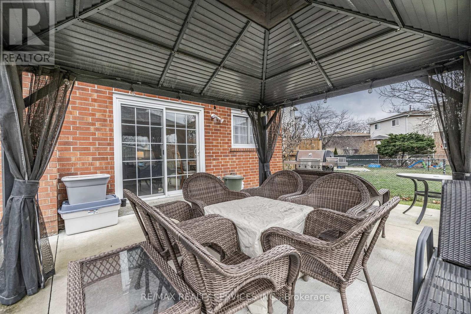 40 Crenshaw Court, Brampton, Ontario  L6Z 1W9 - Photo 26 - W12185068