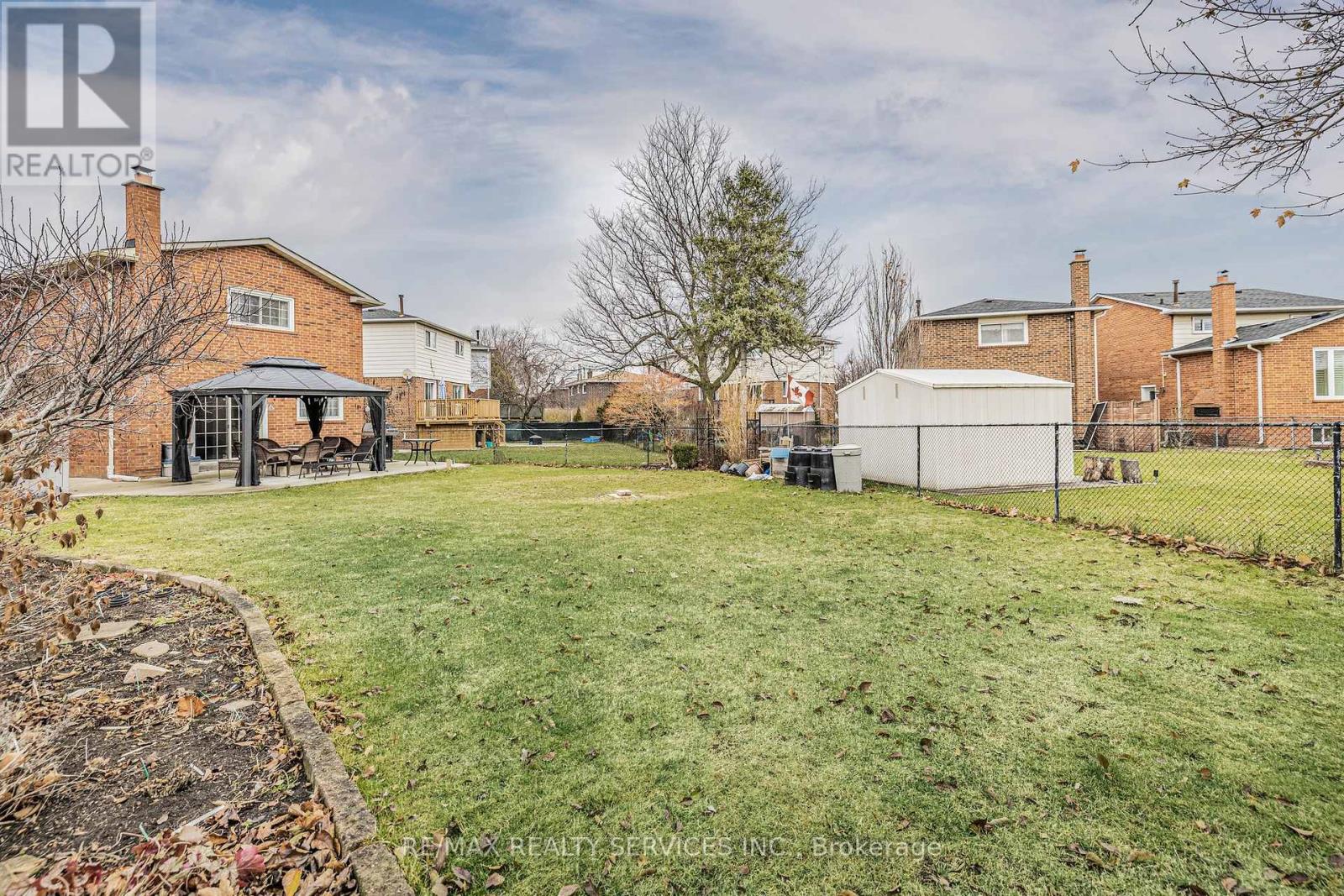 40 Crenshaw Court, Brampton, Ontario  L6Z 1W9 - Photo 31 - W12185068