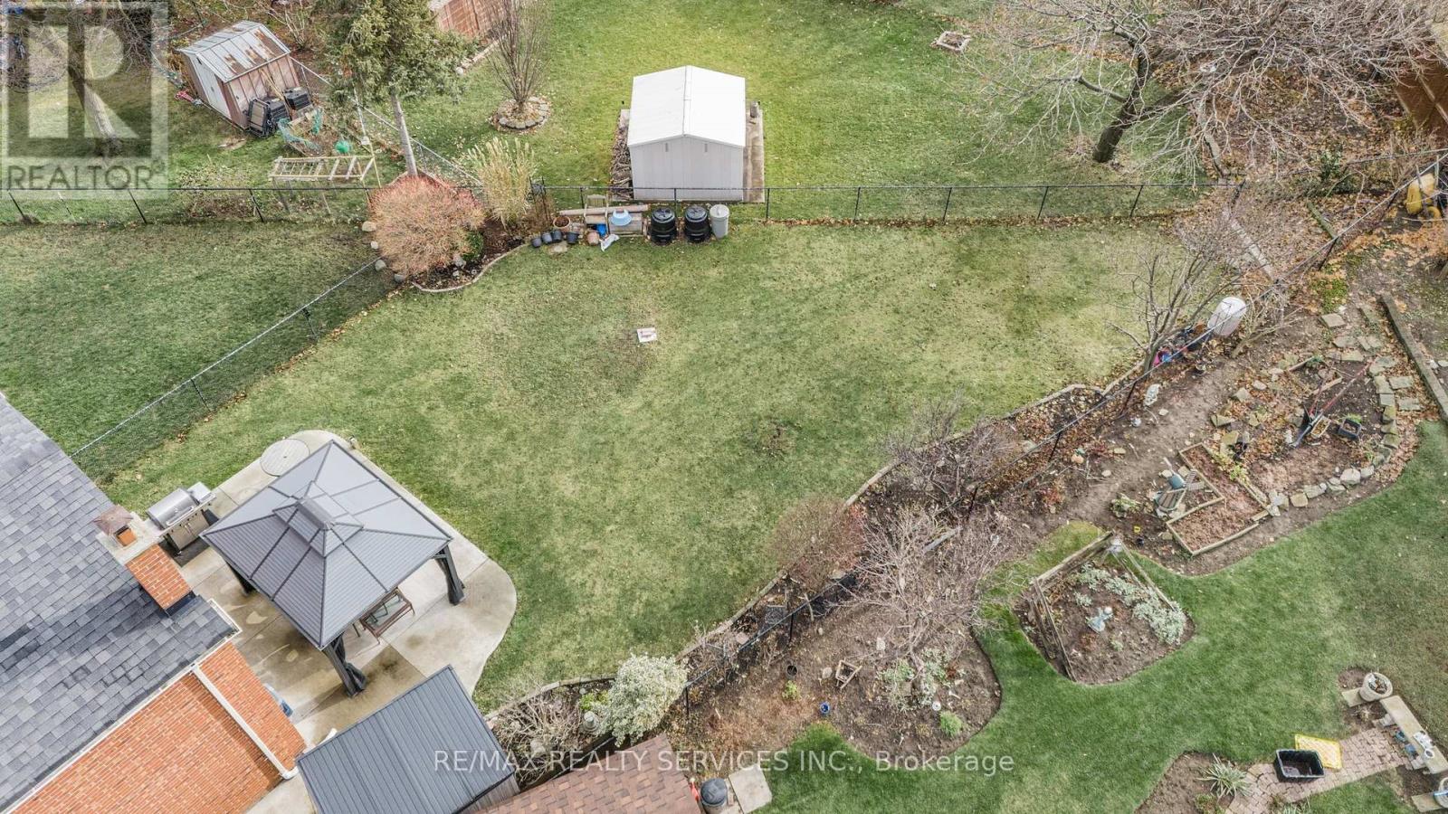 40 Crenshaw Court, Brampton, Ontario  L6Z 1W9 - Photo 34 - W12185068
